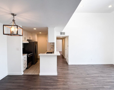 5700 Etiwanda Avenue - Photo Thumbnail 9