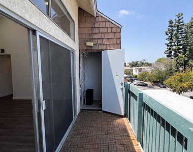 5700 Etiwanda Avenue - Photo Thumbnail 4