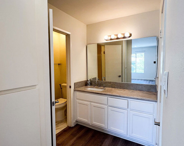 5700 Etiwanda Avenue - Photo Thumbnail 16