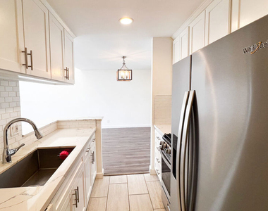5700 Etiwanda Avenue - Photo Thumbnail 8