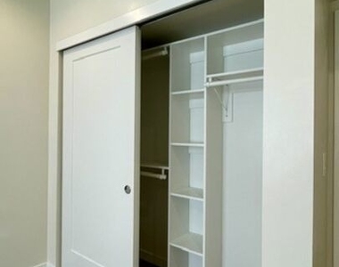 5230 1/2 Satsuma Avenue - Photo Thumbnail 27