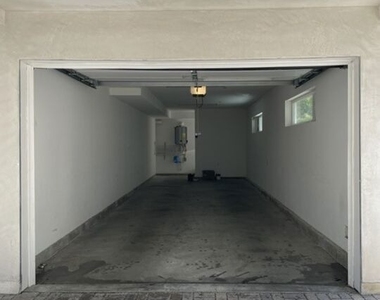 5230 1/2 Satsuma Avenue - Photo Thumbnail 28