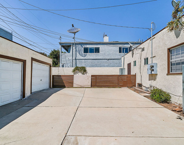 1329 S Tremaine Avenue - Photo Thumbnail 31