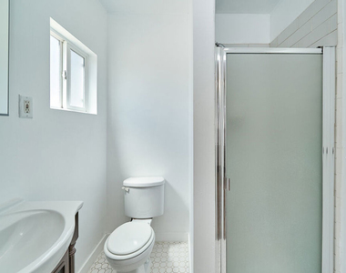 1329 S Tremaine Avenue - Photo Thumbnail 25