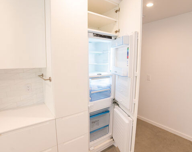 14 Brooks Avenue - Photo Thumbnail 8