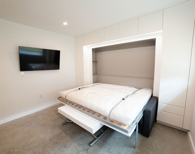 14 Brooks Avenue - Photo Thumbnail 9