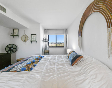 6209 Pacific Avenue - Photo Thumbnail 13