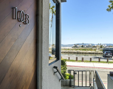6209 Pacific Avenue - Photo Thumbnail 1