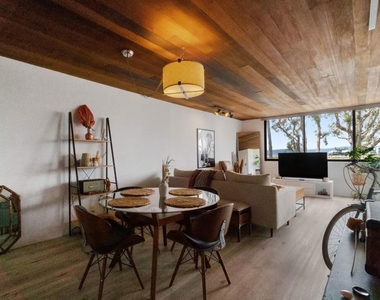 6209 Pacific Avenue - Photo Thumbnail 7