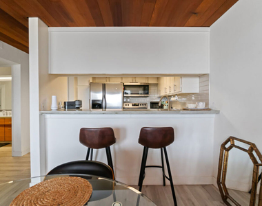 6209 Pacific Avenue - Photo Thumbnail 15