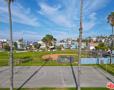 6209 Pacific Avenue - Photo Thumbnail 28