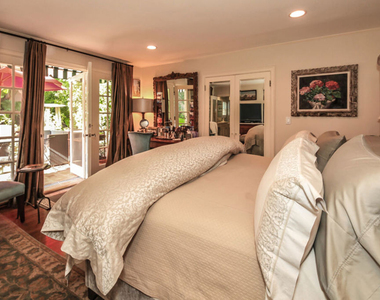1367 N Beverly Drive - Photo Thumbnail 20