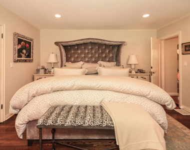 1367 N Beverly Drive - Photo Thumbnail 22