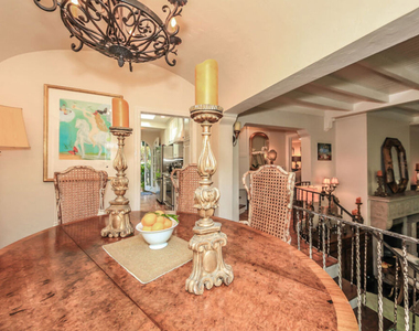 1367 N Beverly Drive - Photo Thumbnail 15