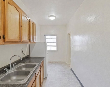 526 S Oxford Avenue - Photo Thumbnail 3