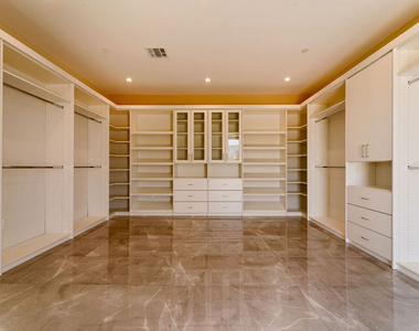 11631 Poema Place - Photo Thumbnail 21