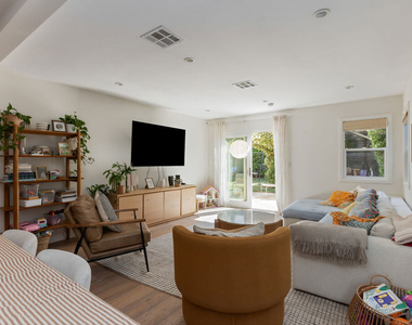4114 Edenhurst Avenue - Photo Thumbnail 15