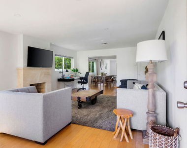 12339 Gorham Avenue - Photo Thumbnail 2