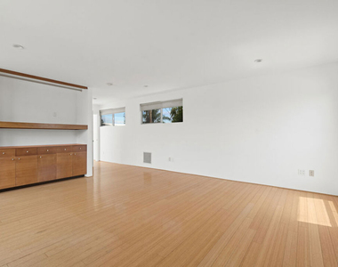 802 Indiana Avenue - Photo Thumbnail 22