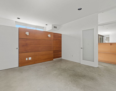 802 Indiana Avenue - Photo Thumbnail 20