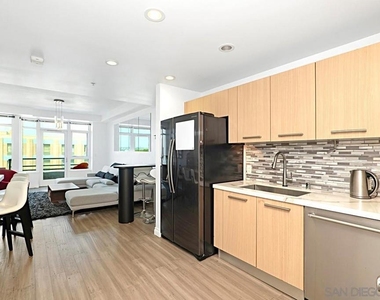 825 W Beech St - Photo Thumbnail 5
