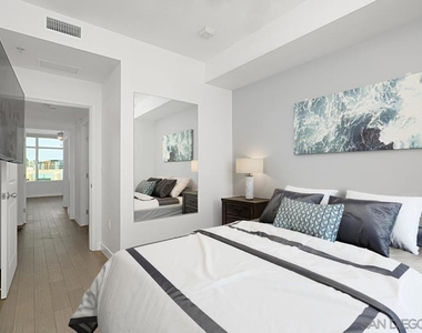 825 W Beech St - Photo Thumbnail 9