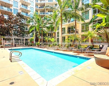 825 W Beech St - Photo Thumbnail 2