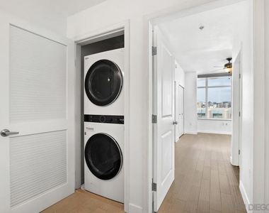825 W Beech St - Photo Thumbnail 10