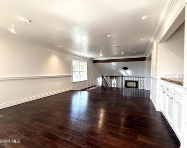 29608 Lazy Oak Place - Photo Thumbnail 12