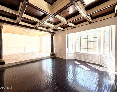 29608 Lazy Oak Place - Photo Thumbnail 7