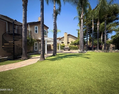 29608 Lazy Oak Place - Photo Thumbnail 27