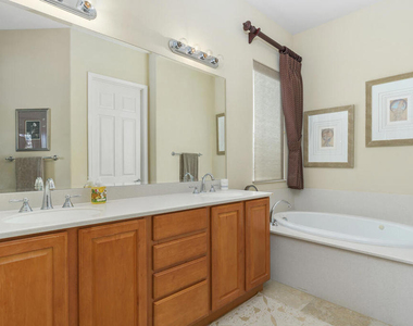 81126 Avenida Lorena - Photo Thumbnail 16