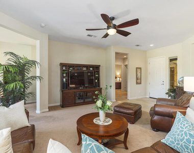 81126 Avenida Lorena - Photo Thumbnail 6