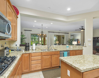 81126 Avenida Lorena - Photo Thumbnail 9