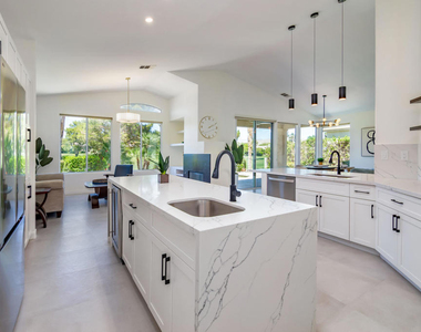 67568 S Laguna Drive - Photo Thumbnail 3