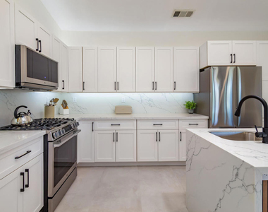 67568 S Laguna Drive - Photo Thumbnail 2