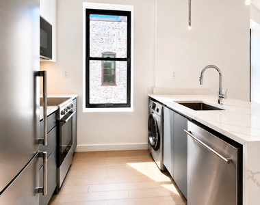 Wyckoff Street - Photo Thumbnail 1