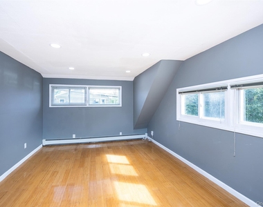 201 Sprucewood Drive - Photo Thumbnail 20