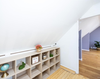201 Sprucewood Drive - Photo Thumbnail 23