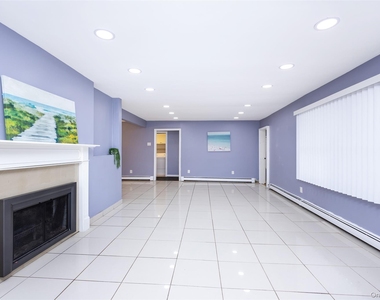 201 Sprucewood Drive - Photo Thumbnail 8