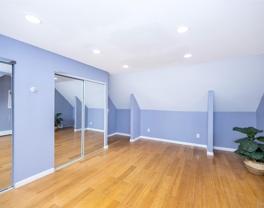 201 Sprucewood Drive - Photo Thumbnail 25