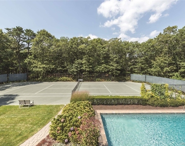 37 Arbutus Road - Photo Thumbnail 2