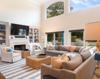 37 Arbutus Road - Photo Thumbnail 5