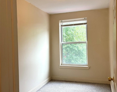 2 Morris Avenue - Photo Thumbnail 12