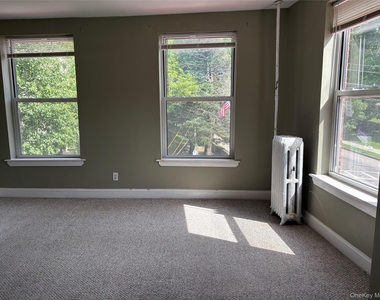 2 Morris Avenue - Photo Thumbnail 16