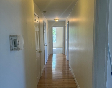 2 Morris Avenue - Photo Thumbnail 31