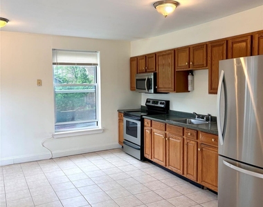 2 Morris Avenue - Photo Thumbnail 2