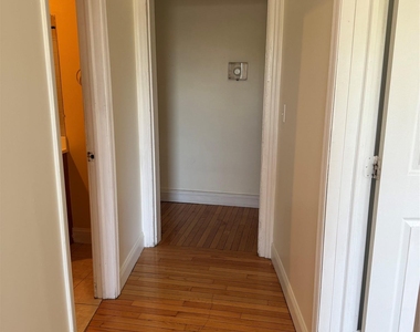 2 Morris Avenue - Photo Thumbnail 30