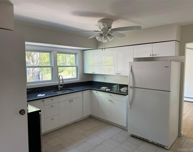 85-87 Washington Street - Photo Thumbnail 4