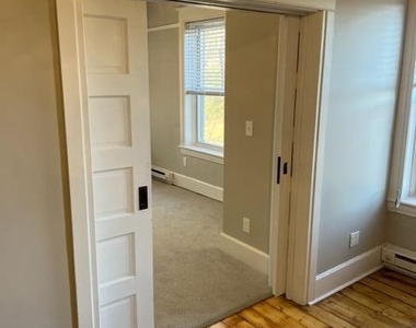 26 Penrose Avenue - Photo Thumbnail 25